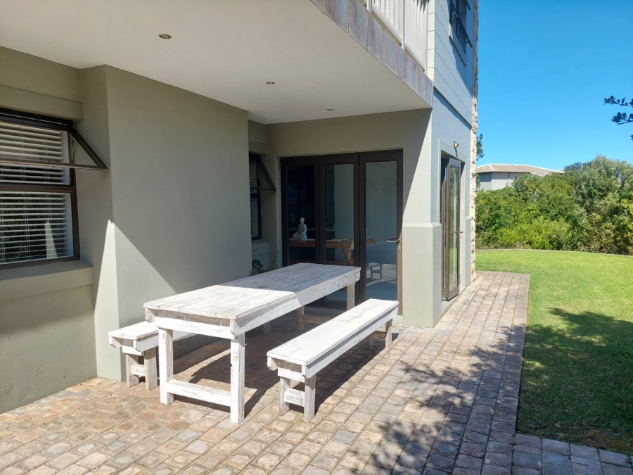 4 Bedroom Property for Sale in Hartenbos Landgoed Western Cape